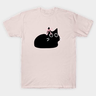 coquette cat T-Shirt